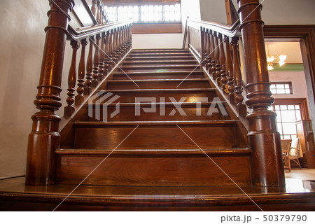 青森県　太宰のふるさと　太宰治記念館　斜陽館の階段 50379790