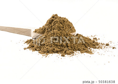 garam masala mix on wooden spoon on white garam masala mix on wooden spoon on white 50381638