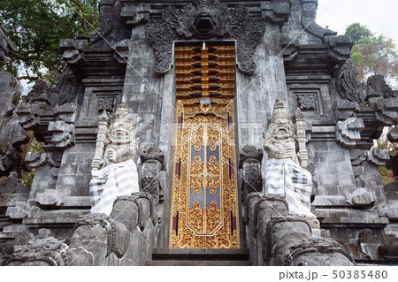Balinese temple. Architecture, traveling  50385480