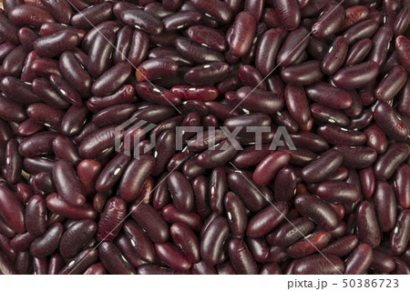 red kidney bean texture background. nutrition. red kidney bean texture background. nutrition. 50386723