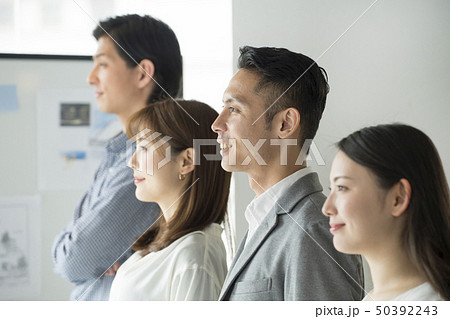ポートレート　4人　男女 50392243