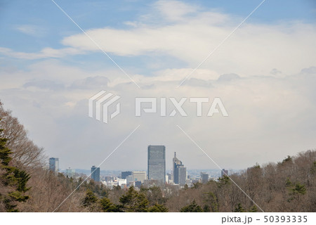 春の八木山から見る仙台の街 50393335
