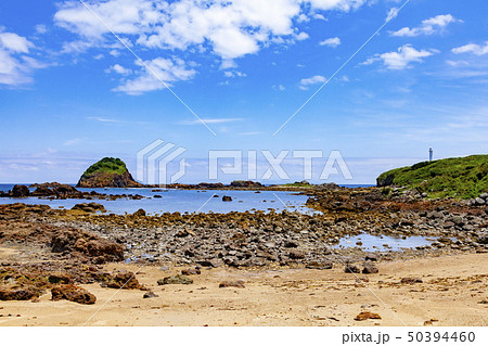 伊豆半島ジオパーク タカンバ海岸と爪木崎灯台 静岡県下田市須崎にての写真素材