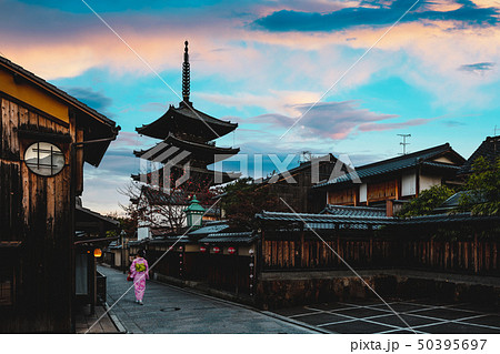 Yasaka Pagoda and Sannen Zaka Street Yasaka Pagoda and Sannen Zaka Street 50395697