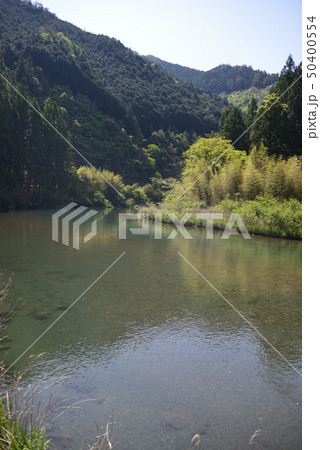 初夏の四万十川上流域 初夏の四万十川上流域 50400554