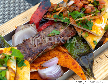 Kebab with vegetables and pita bread - Turkish dish Kebab with vegetables and pita bread - Turkish dish 50402379