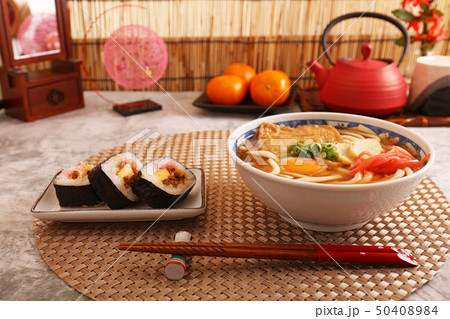 日本料理　うどんと巻き寿司 50408984