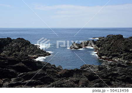 溶岩海岸の入江 溶岩海岸の入江 50413456