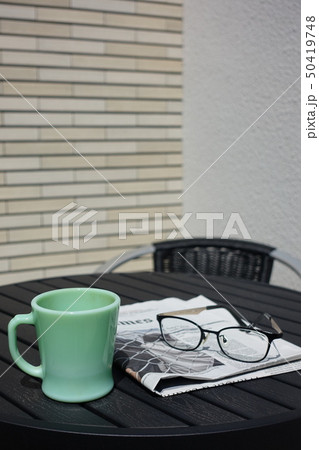 アウトドアリビングの休日 50419748