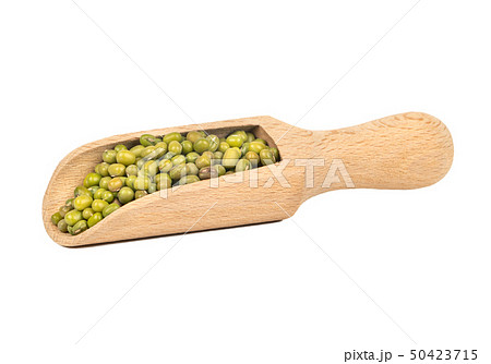 Mung beans in scoop Mung beans in scoop 50423715