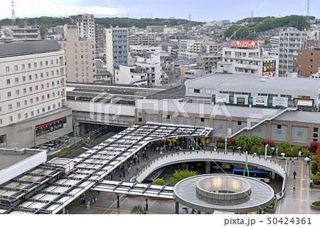 日本の川崎都市景観 溝の口駅や武蔵溝ノ口駅(画面左)などを望む(画面上に電車) 日本の川崎都市景観 溝の口駅や武蔵溝ノ口駅(画面左)などを望む(画面上に電車) 50424361