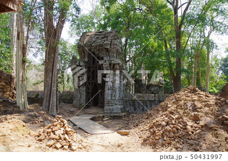 カンボジア　コーケー遺跡群 50431997