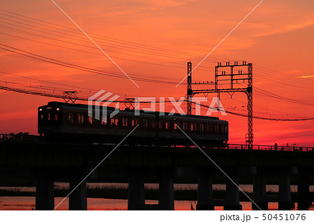 夕暮れ時の宮川橋梁 夕暮れ時の宮川橋梁 50451076