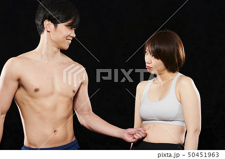 ダイエット前　女性　お腹 50451963