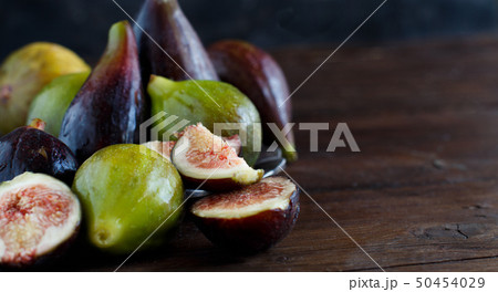 Green and purple figs Green and purple figs 50454029