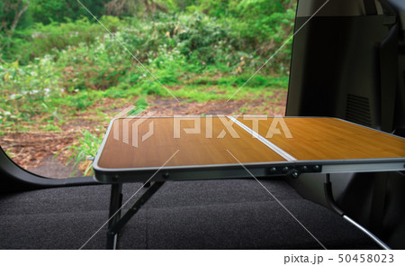 車内の机 車内の机 50458023