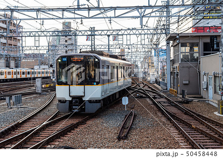 近畿日本鉄道9820系 普通大和西大寺行 近畿日本鉄道9820系 普通大和西大寺行 50458448