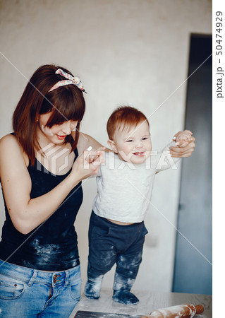 mother with son 50474929