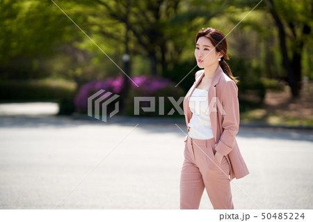 女性 女 女の子 50485224
