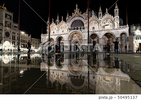 サンマルコ広場の夜景 50495137