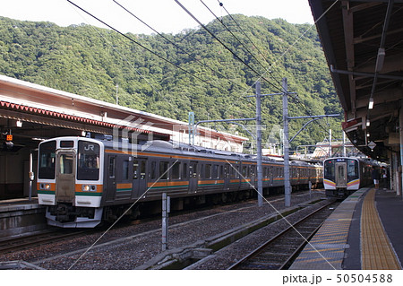 水上駅と上越線211系・E129系 水上駅と上越線211系・E129系 50504588