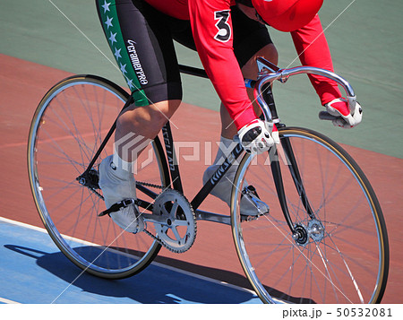 自転車競技のアップ トラック競技 競輪の写真素材