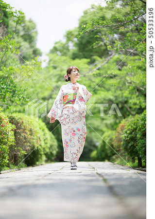 着物・女性 50533196