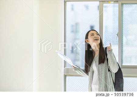 女性 新生活 部屋探し 女性 新生活 部屋探し 50539736