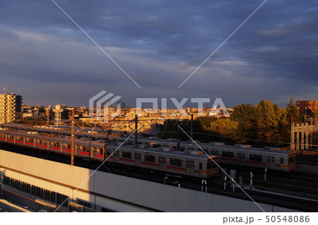 夕方の操車場 50548086