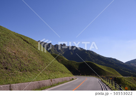 新緑の阿蘇 50553022