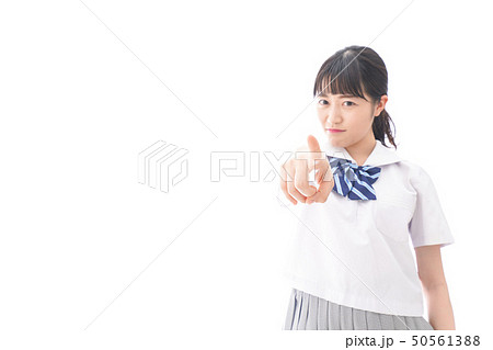 怒る女子学生 怒る女子学生 50561388