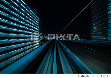夜の走行中のゆりかもめ 夜の走行中のゆりかもめ 50561501