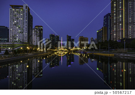 夜景 足 橋 50567217