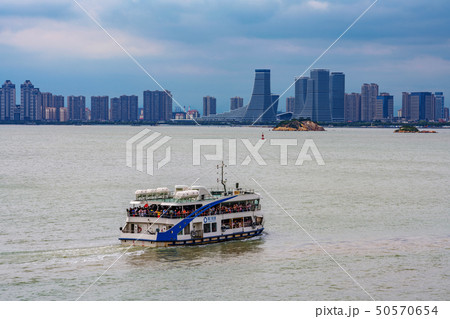 Xiamen ferry travelling to Gulangyu island 50570654