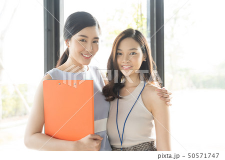 女性 ビジネス 女性 ビジネス 50571747
