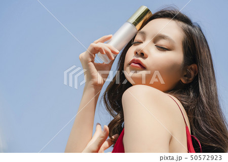 女性　ビューティー 50572923