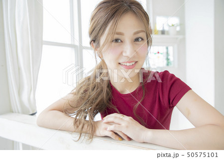 ポニーテールアレンジ 女性 日本人 ポニーテールアレンジ 女性 日本人 50575101