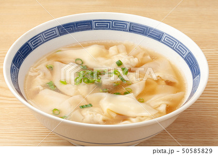 ワンタンスープ 50585829