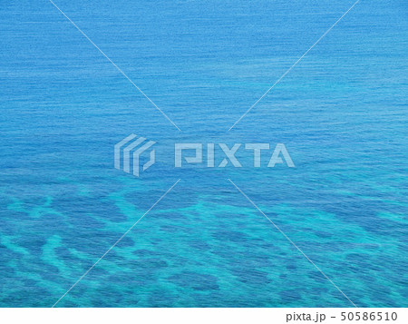 青い海 50586510