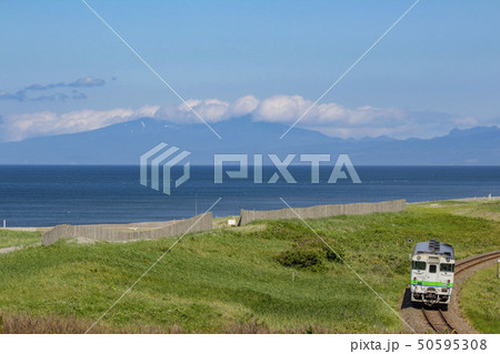 オホーツク海と列車 オホーツク海と列車 50595308