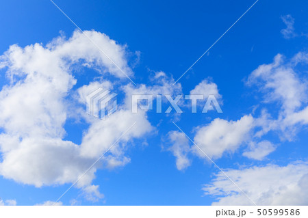快晴の空のイメージの写真素材