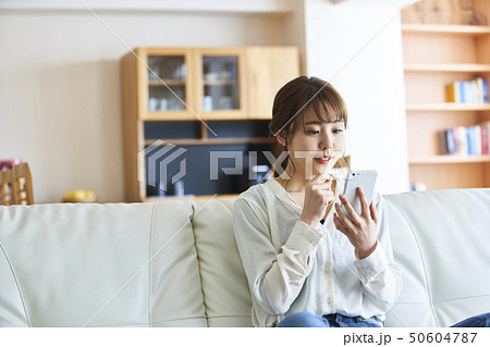 若い女性 50604787