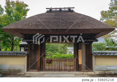 春光禅院 茅葺の門 春光禅院 茅葺の門 50605216
