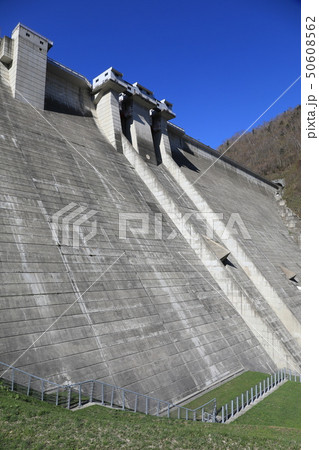 間近から撮る定山渓ダムの堤体 間近から撮る定山渓ダムの堤体 50608562
