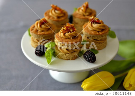 コーヒーとクルミのケーキ/coffee and walnut cakes コーヒーとクルミのケーキ/coffee and walnut cakes 50611148