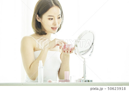 スキンケア 女性 女 50623918