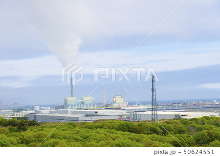 常陸那珂火力発電所の遠景 茨城県東海村 の写真素材