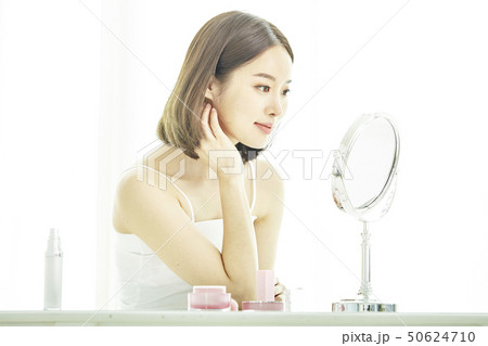 スキンケア 女性 女 50624710