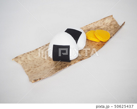 フェルト作品　おにぎり弁当 50625437