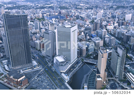 日本の横浜都市景観 横浜市新市庁舎などを望む 日本の横浜都市景観 横浜市新市庁舎などを望む 50632034